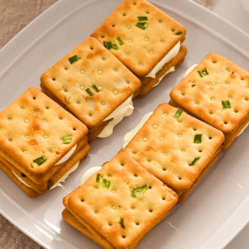 散裝臺式牛扎餅 手工整箱牛乳夾心，休閑零食批發廠家的首選
